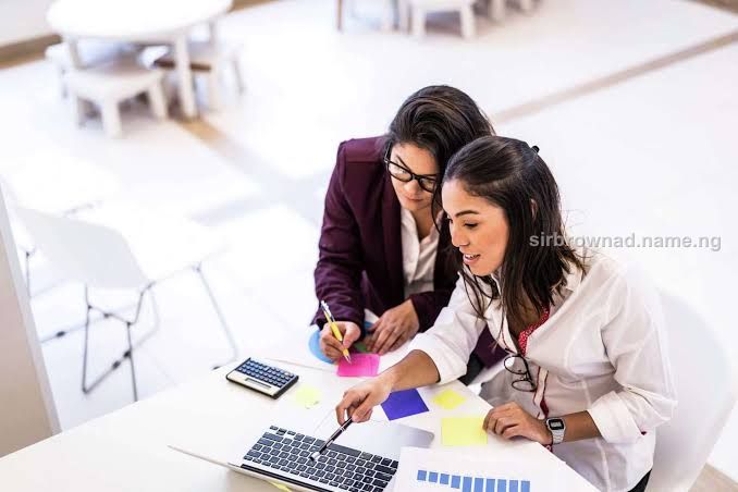 How to Get Your First 10 Customers With Zero Marketing Budget